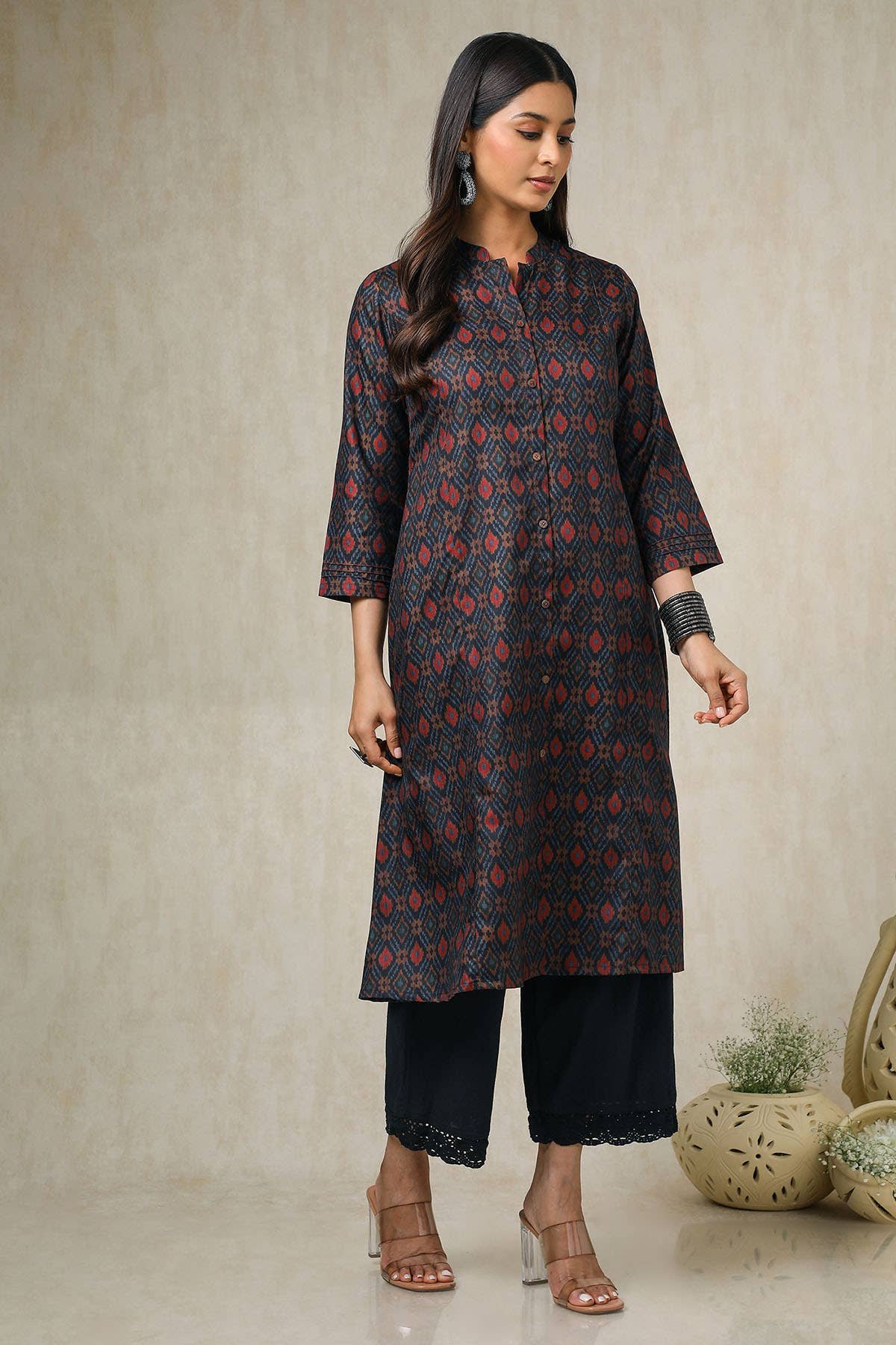 Navy Blue Linen Blend Ikat Print Kurta - Image 5